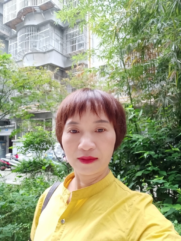 小瓶子的第二张照片--安康中老年相亲网