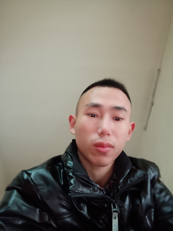 阿浩的第一张照片--安康中老年相亲网